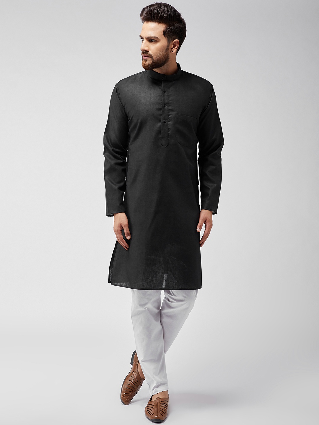 

SOJANYA Men Black & White Solid Kurta with Pyjamas