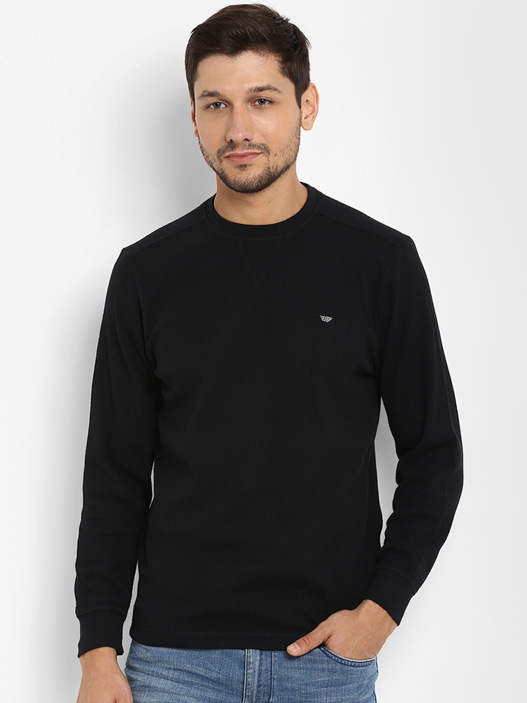 

Red Tape Men Black Self Design Round Neck T-shirt