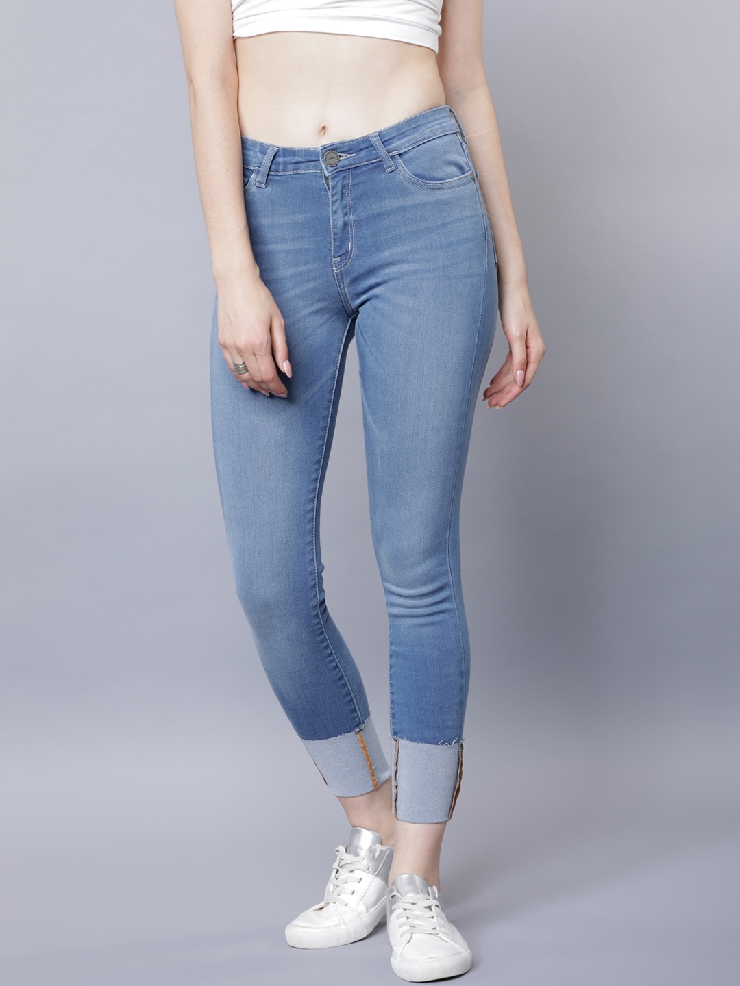 

Tokyo Talkies Women Blue Super Skinny Fit Mid-Rise Clean Look Cropped Jeans