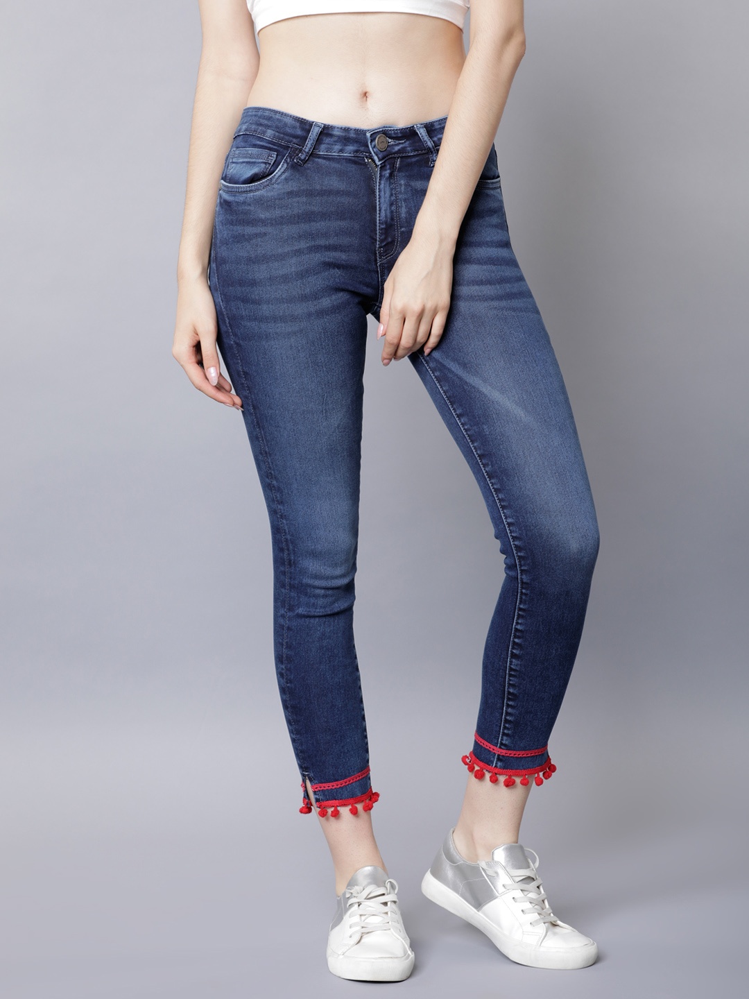 

Tokyo Talkies Women Blue Super Skinny Fit Mid-Rise Clean Look Cropped Jeans