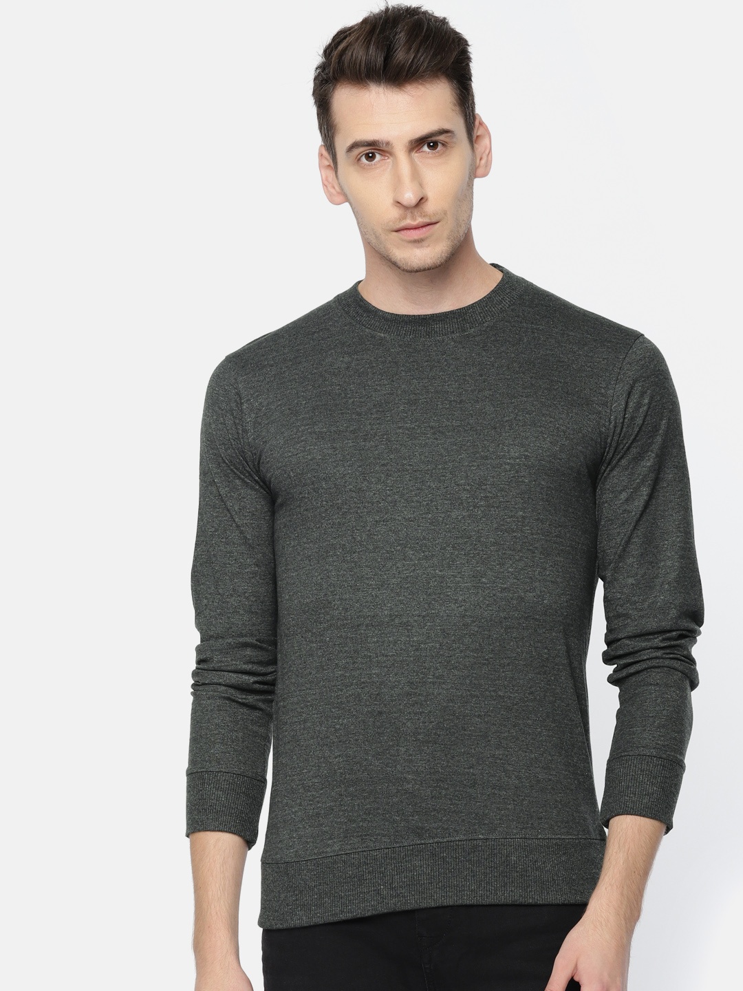 

ARISE Men Charcoal Grey Solid Round Neck Pure Cotton T-shirt