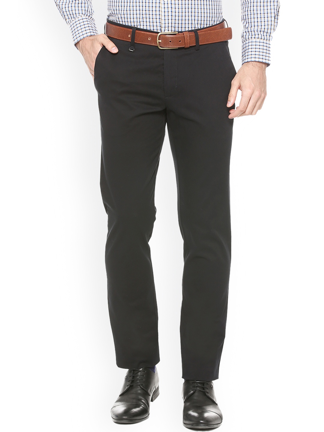 

Van Heusen Men Black Slim Fit Solid Regular Trousers