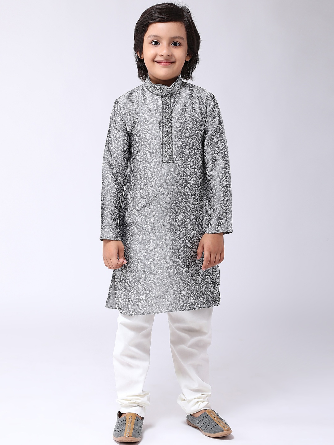 

SOJANYA Boys Grey & White Self Design Kurta with Churidar