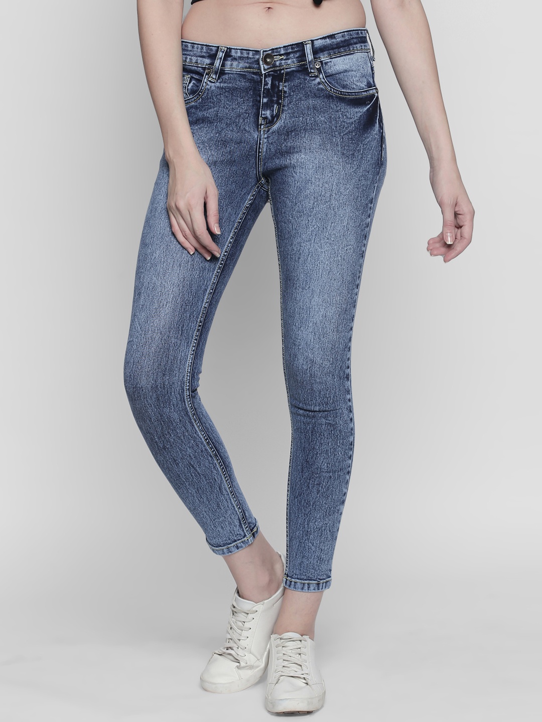 

High Star Women Blue Slim Fit Mid-Rise Clean Look Stretchable Cropped Jeans