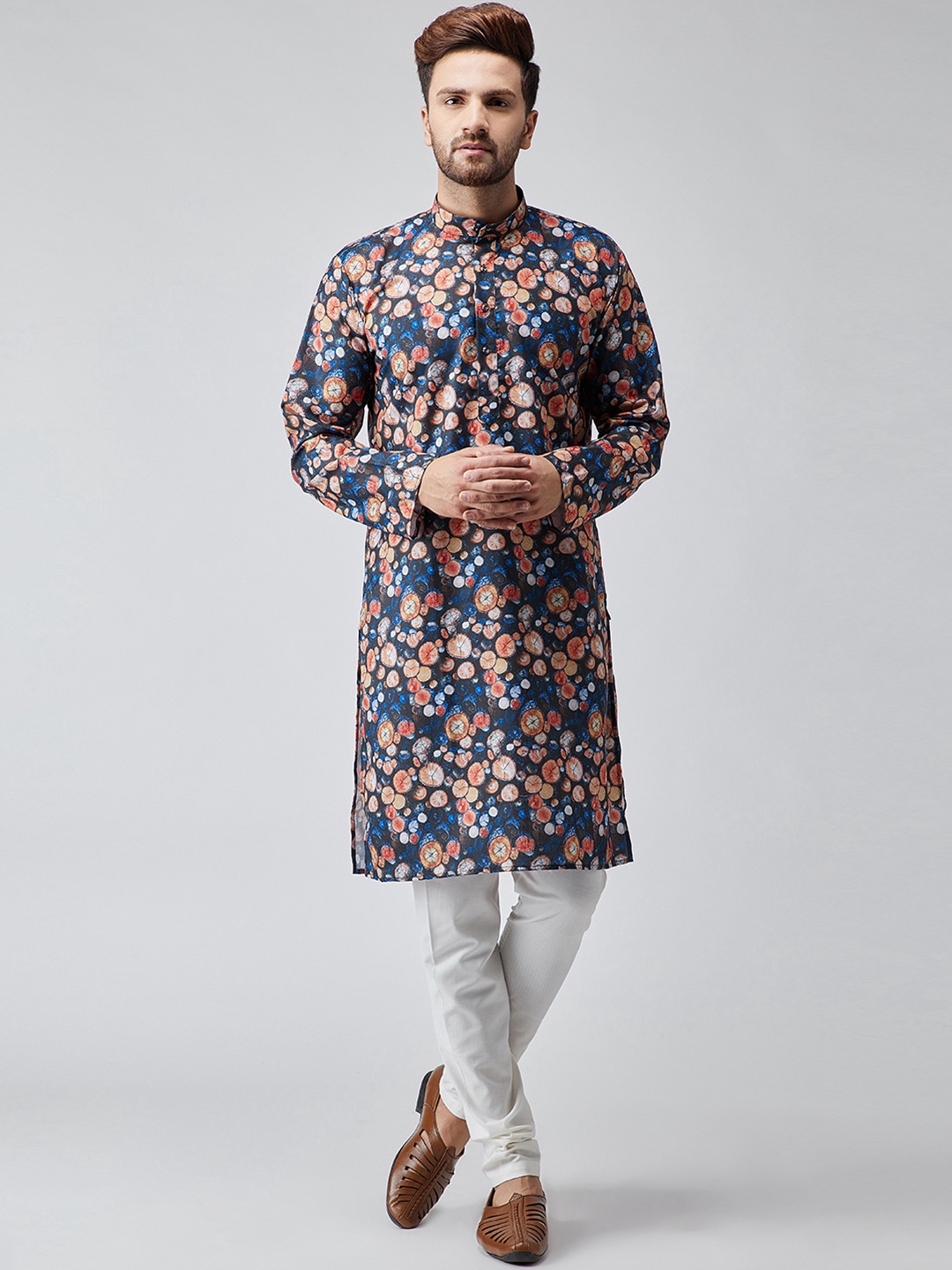 

SOJANYA Men Blue & Off-White Printed Kurta with Churidar