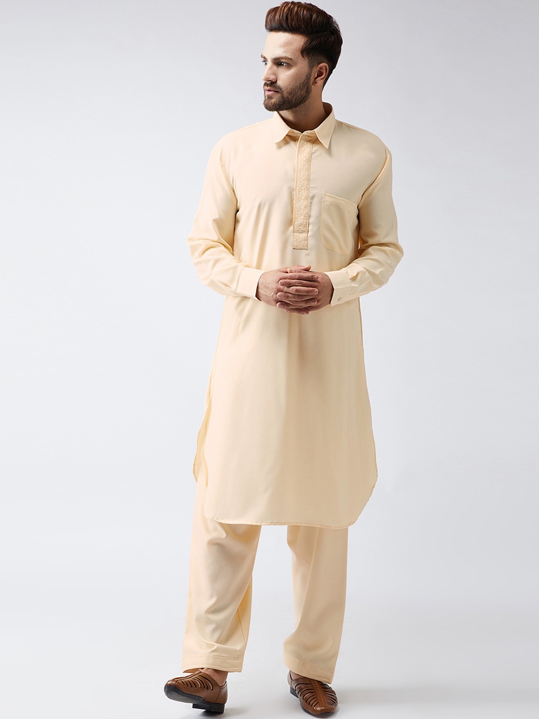 

SOJANYA Men Beige & Peach-Coloured Solid Kurta with Salwar