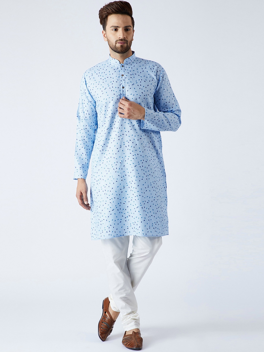 

SOJANYA Men Blue & White Printed Kurta with Churidar