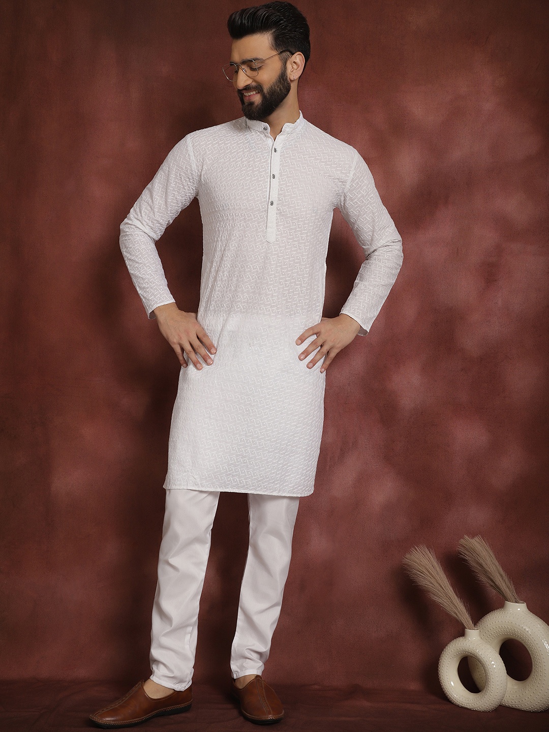 

SOJANYA Men White Self Design Kurta with Churidar