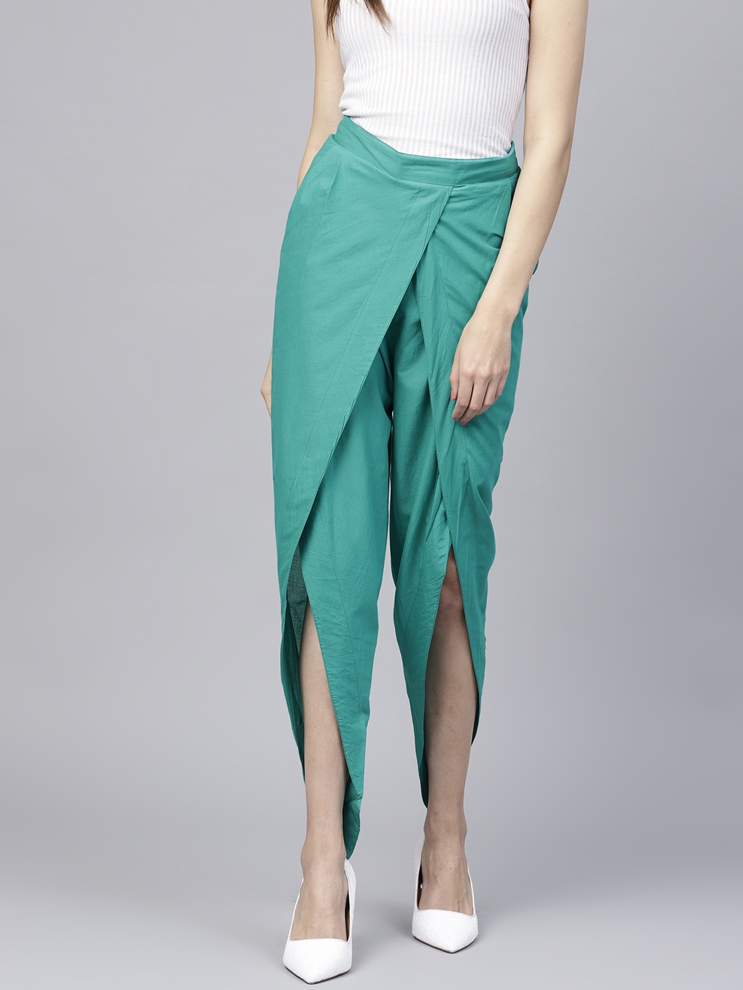 

Nayo Women Green Regular Fit Solid Dhoti Pants