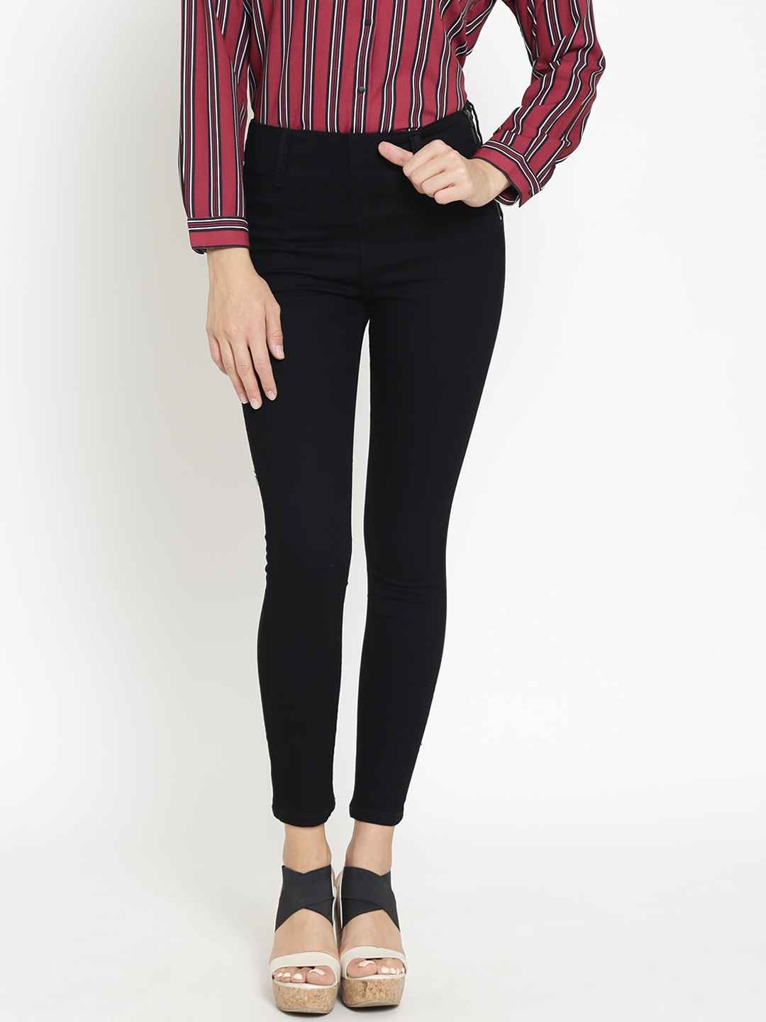 

Madame Women Black Solid Cropped Jeggings