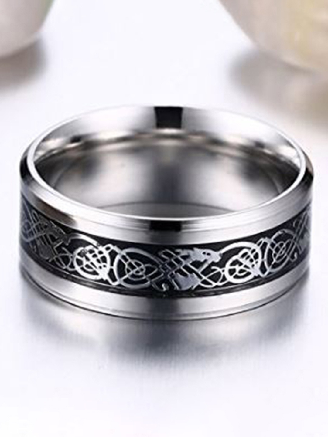 

Peora Men Silver-Toned Tungsten Celtic Dragon Inlay Ring