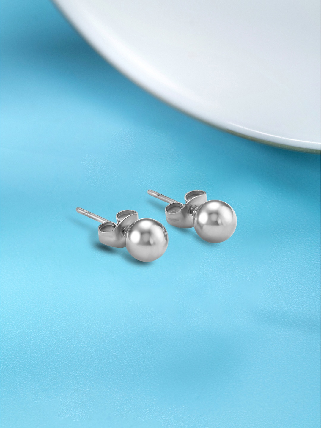 Peora Silver-Toned Contemporary Studs Earrings