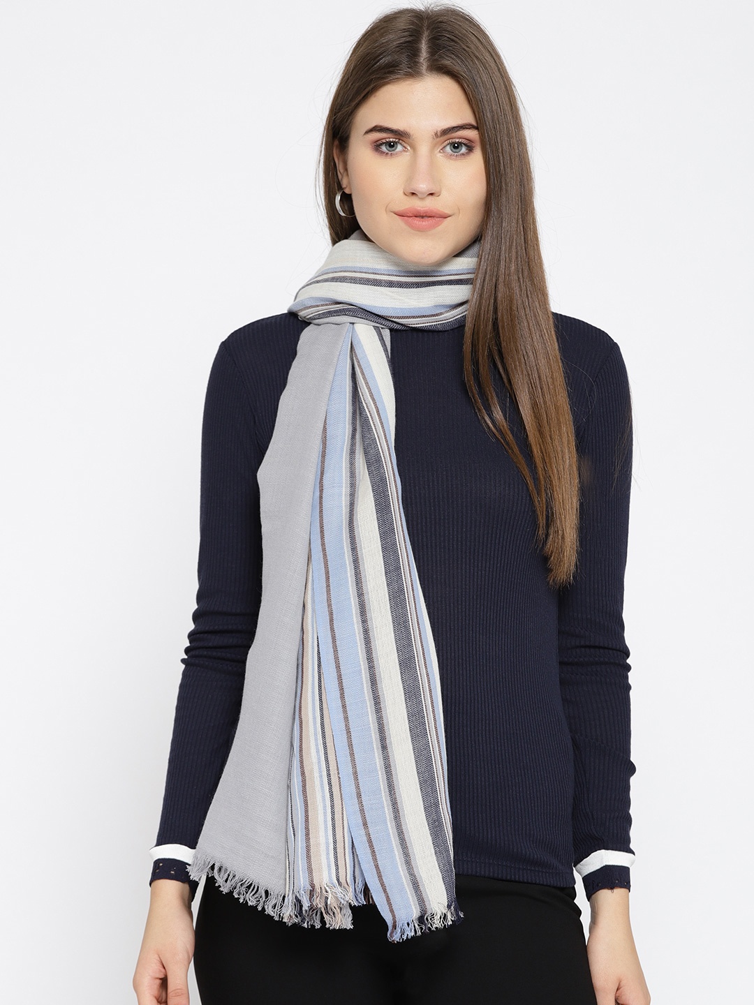 

Noi Women Grey & Off-White Striped Stole