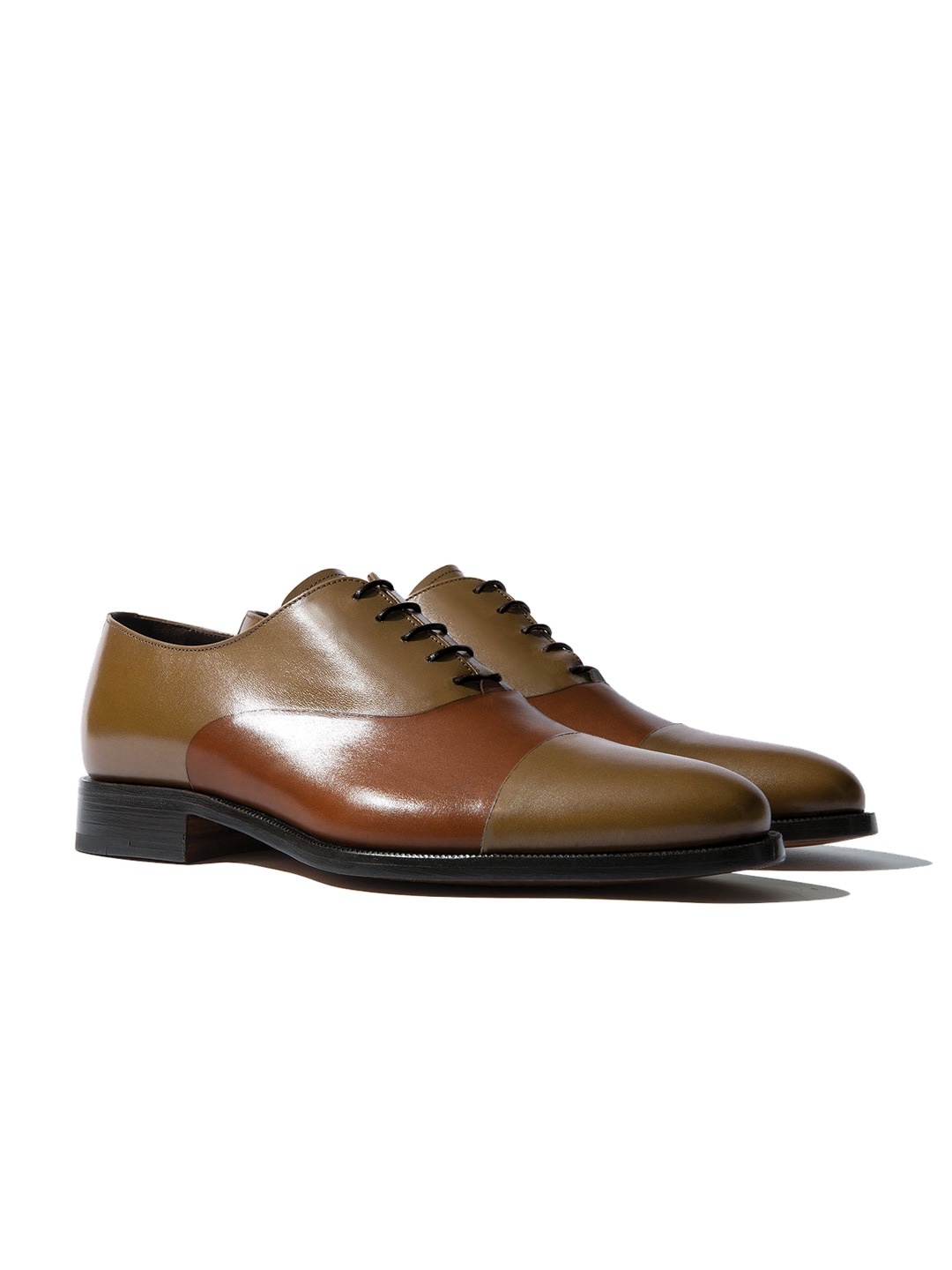 

Rapawalk Beige & Tan Handcrafted Standard Width Leather Oxfords