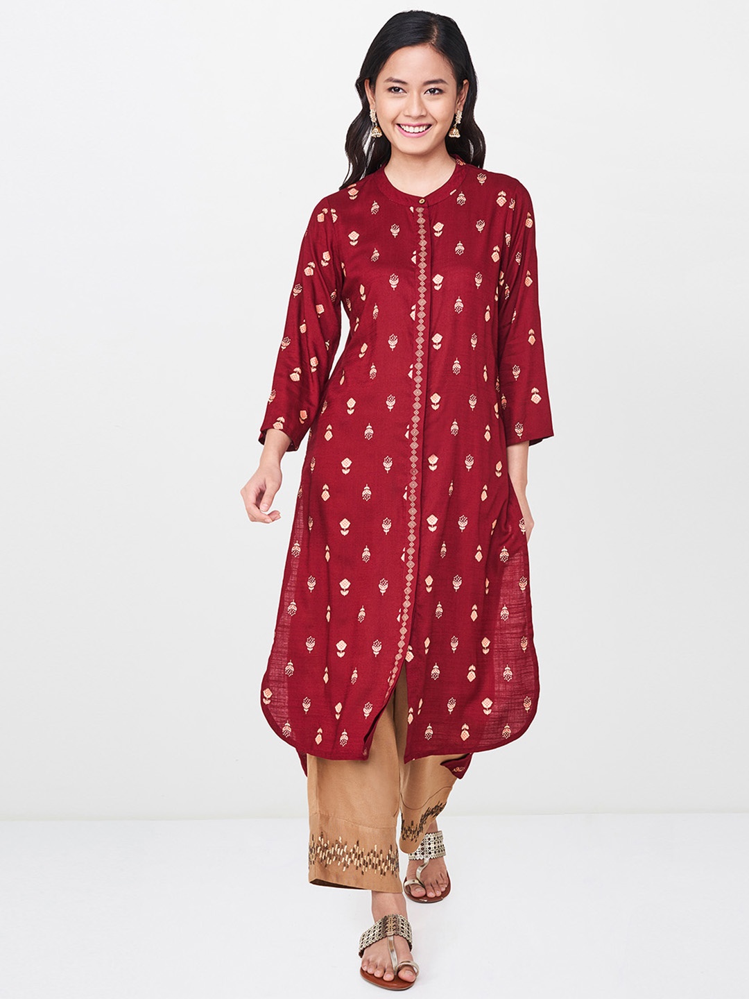 

Global Desi Women Maroon Printed Straight High-Low Hem Kurta