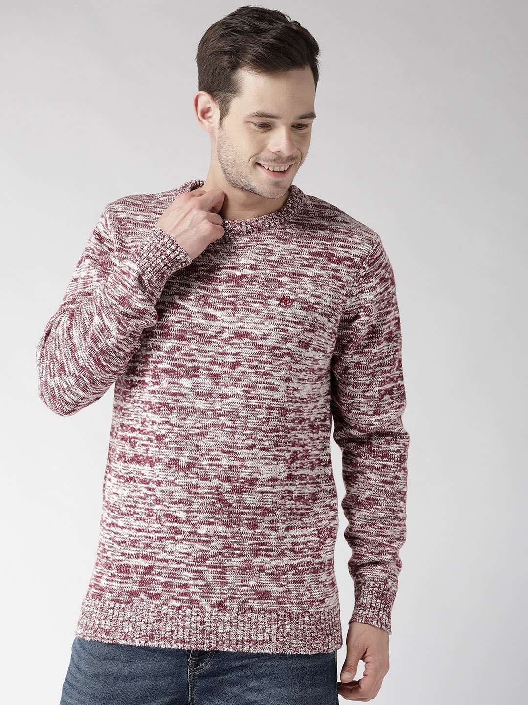 

Aeropostale Men Maroon & White Solid Pullover