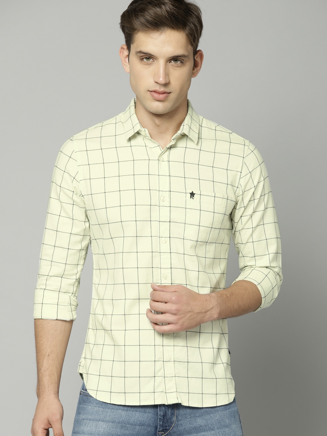 

French Connection Men Off-White & Black Regular Fit Checked Casual Shirt