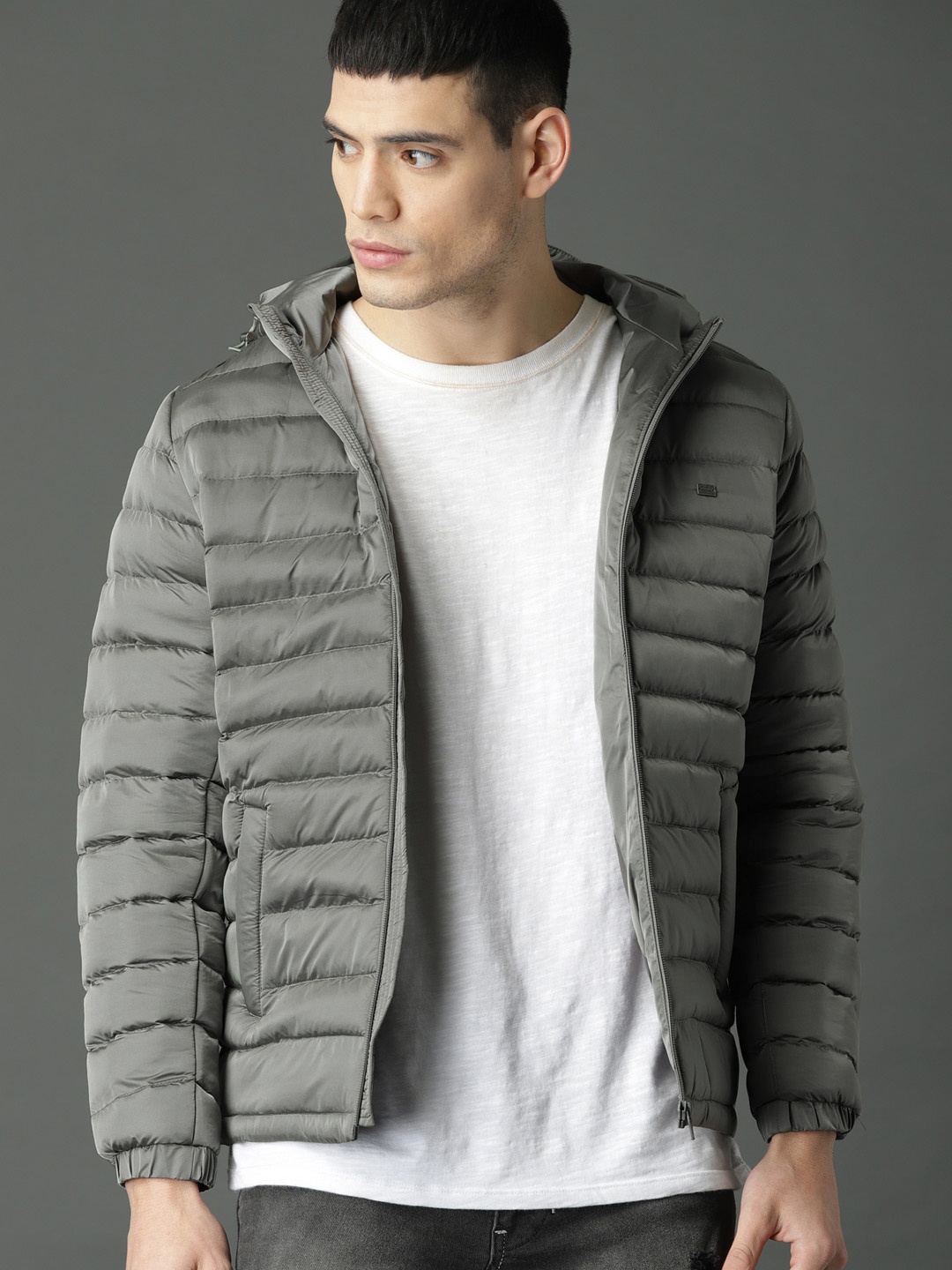 

Roadster Men Grey Solid Puffer Jacket