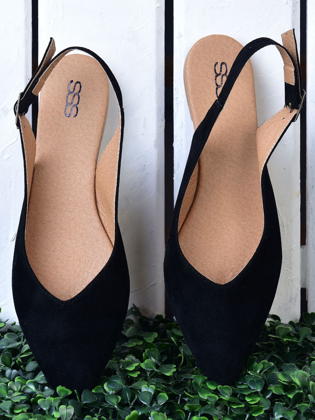 

Street Style Store Women Black Solid Ballerinas