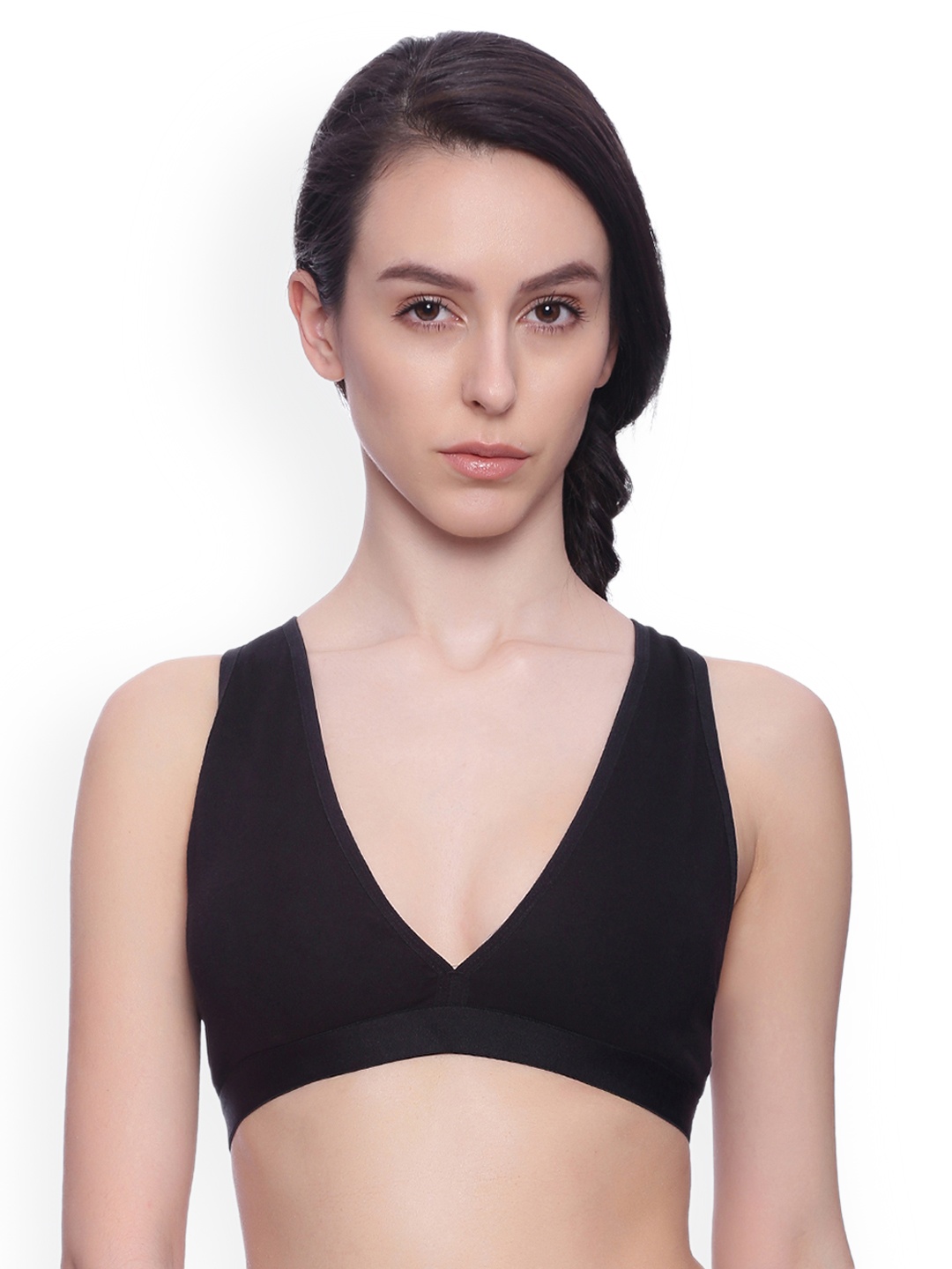 

BRAG Black Solid Non-Wired Lightly Padded Bralette