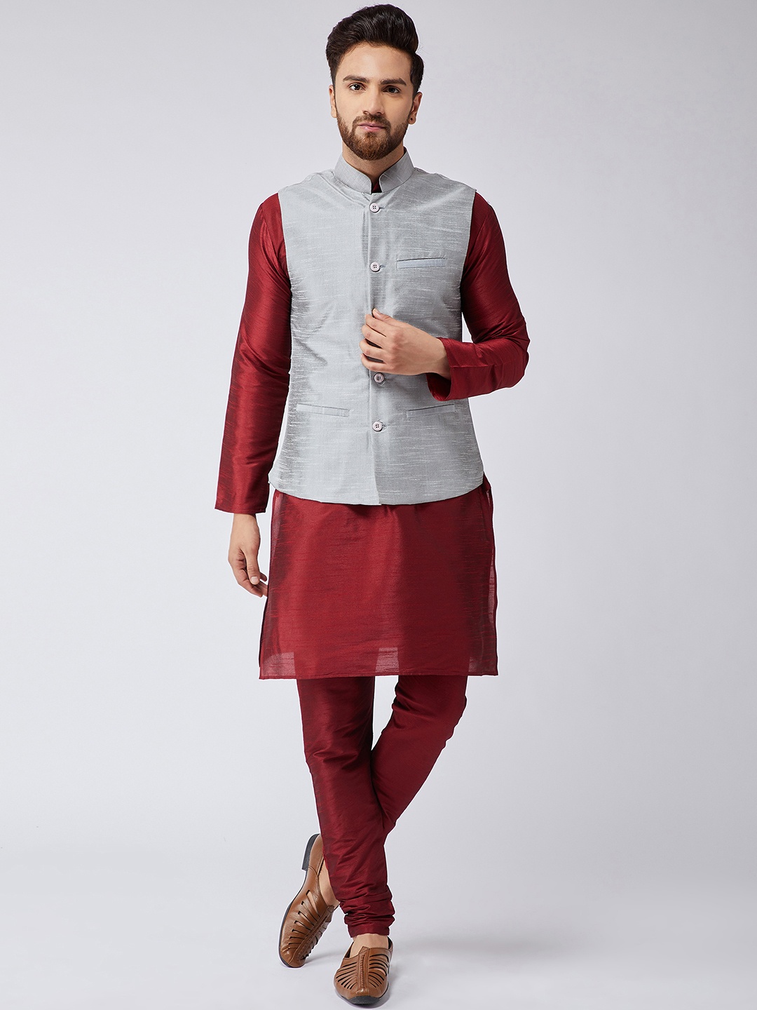 

SOJANYA Men Maroon & Grey Solid Kurta with Churidar & Nehru Jacket