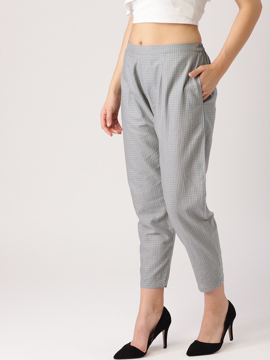 

Libas Women Grey & Green Regular Fit Checked Cropped Trousers