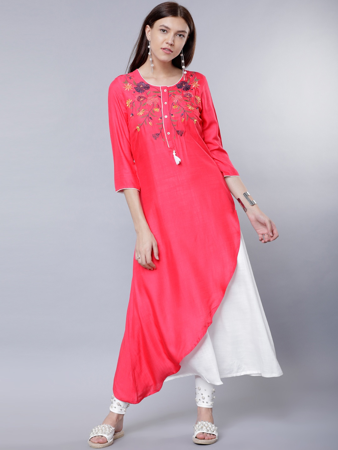 

Vishudh Women Pink & White Embroidered A-Line Kurta