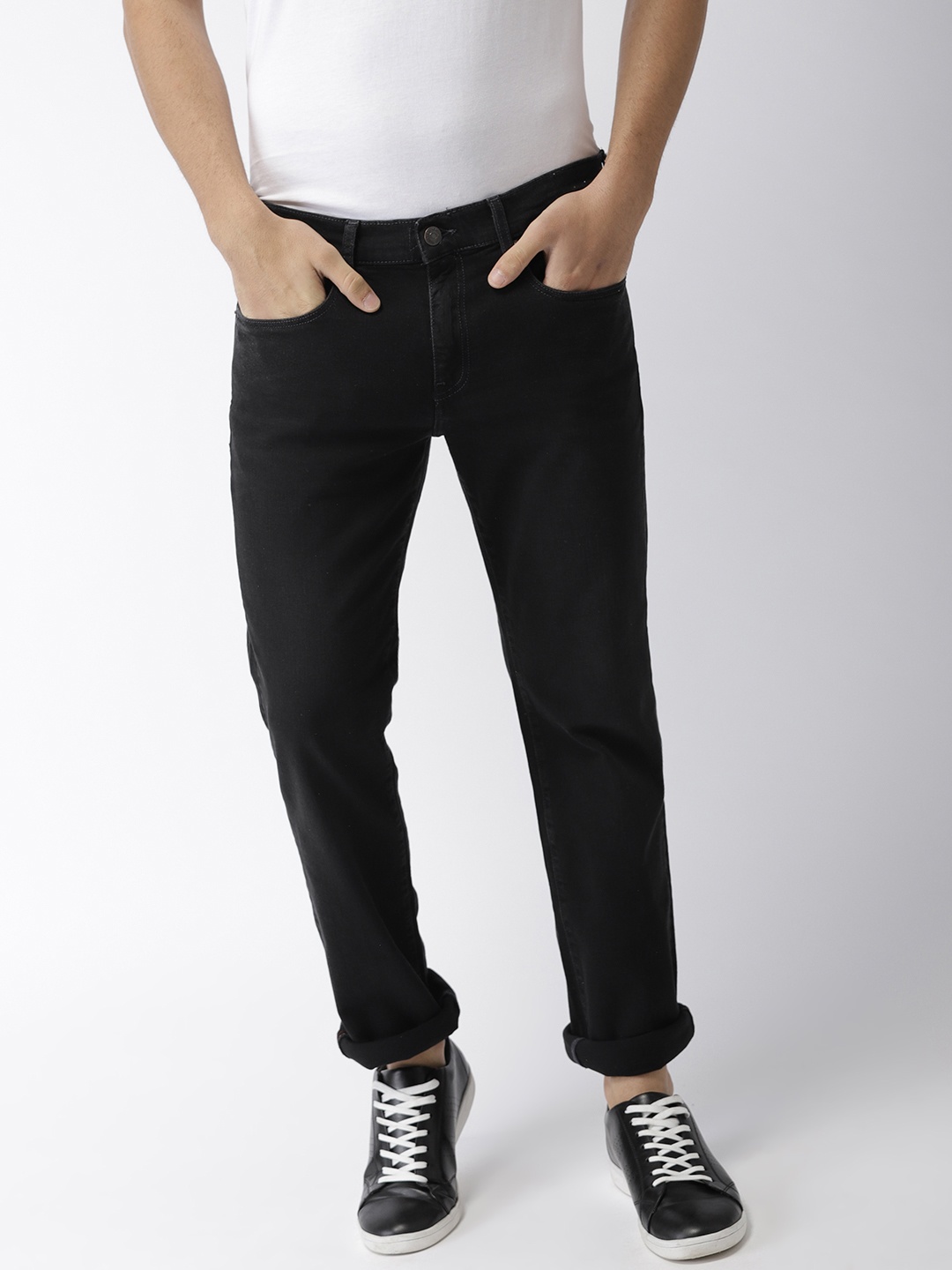 

Tommy Hilfiger Men Black Straight Fit Mid-Rise Clean Look Stretchable Jeans