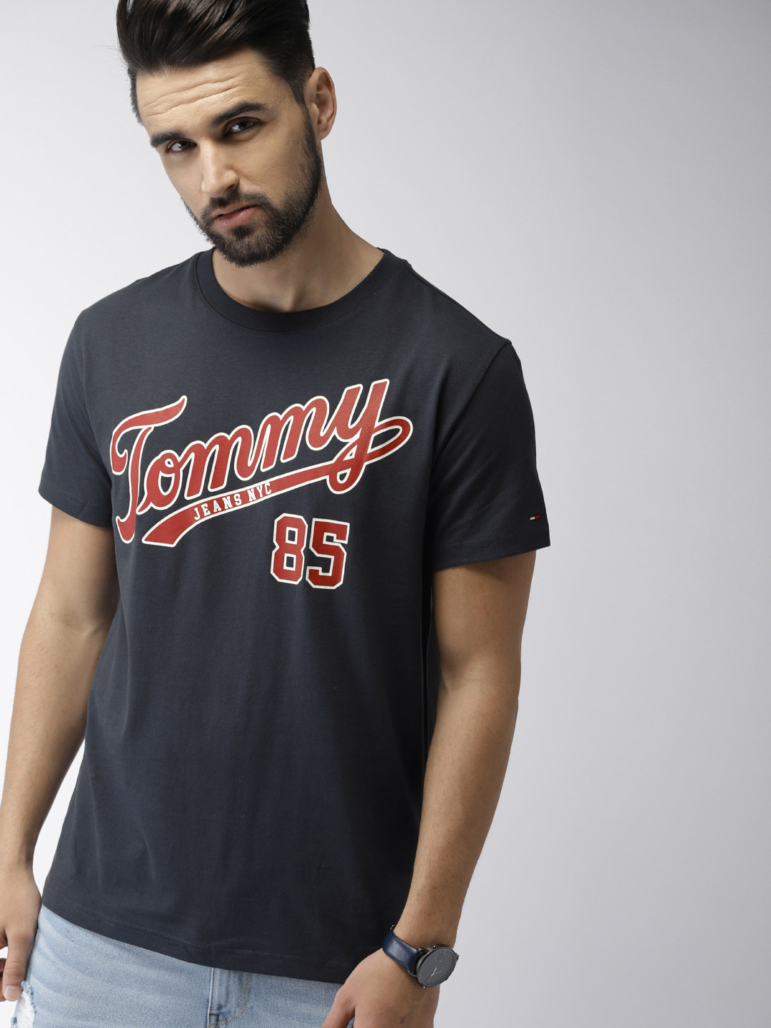 

Tommy Hilfiger Men Navy Blue Printed Round Neck Pure Cotton T-shirt