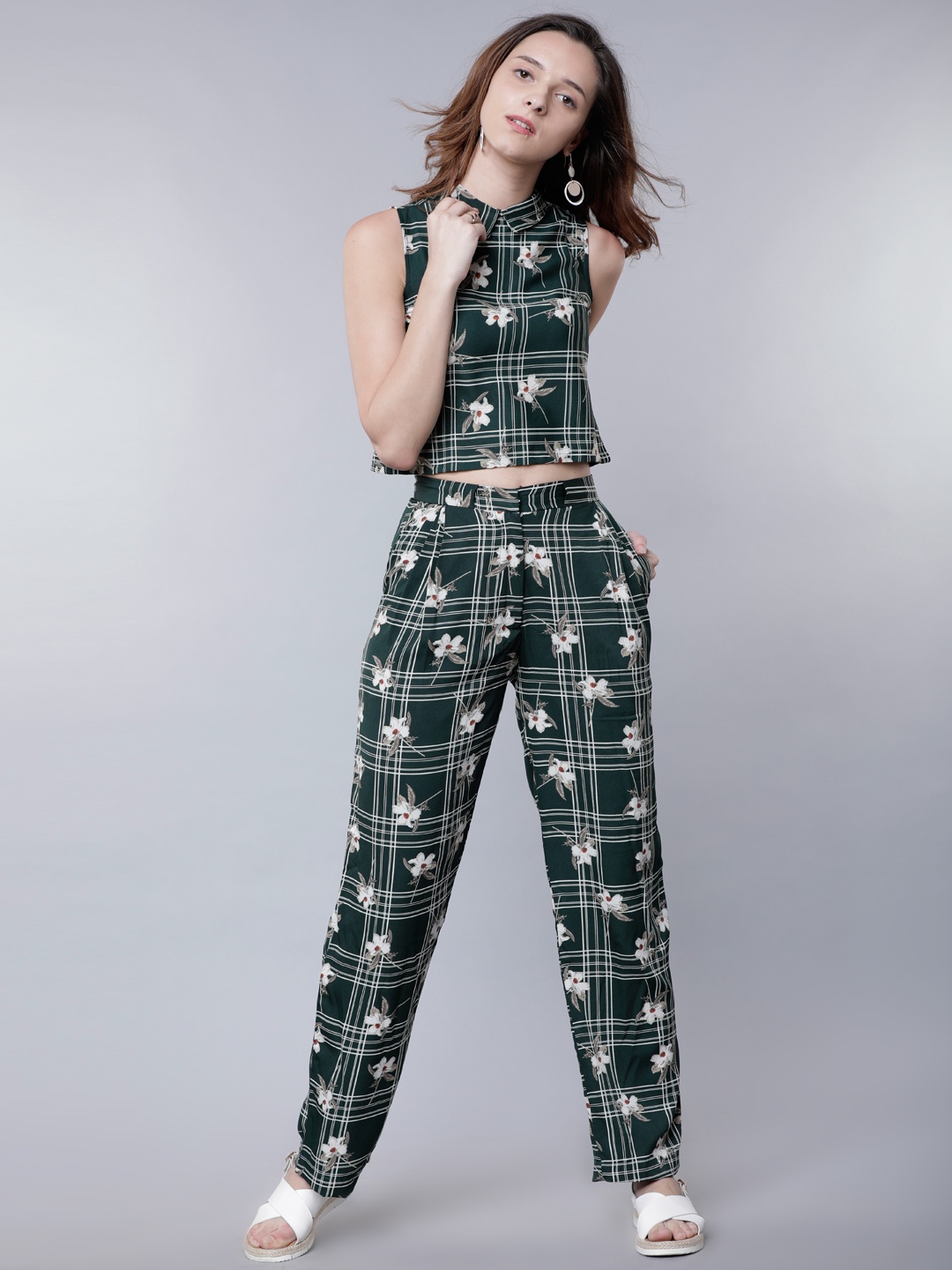 

Tokyo Talkies Women Green & Off-White Checked Crop Top with Trousers