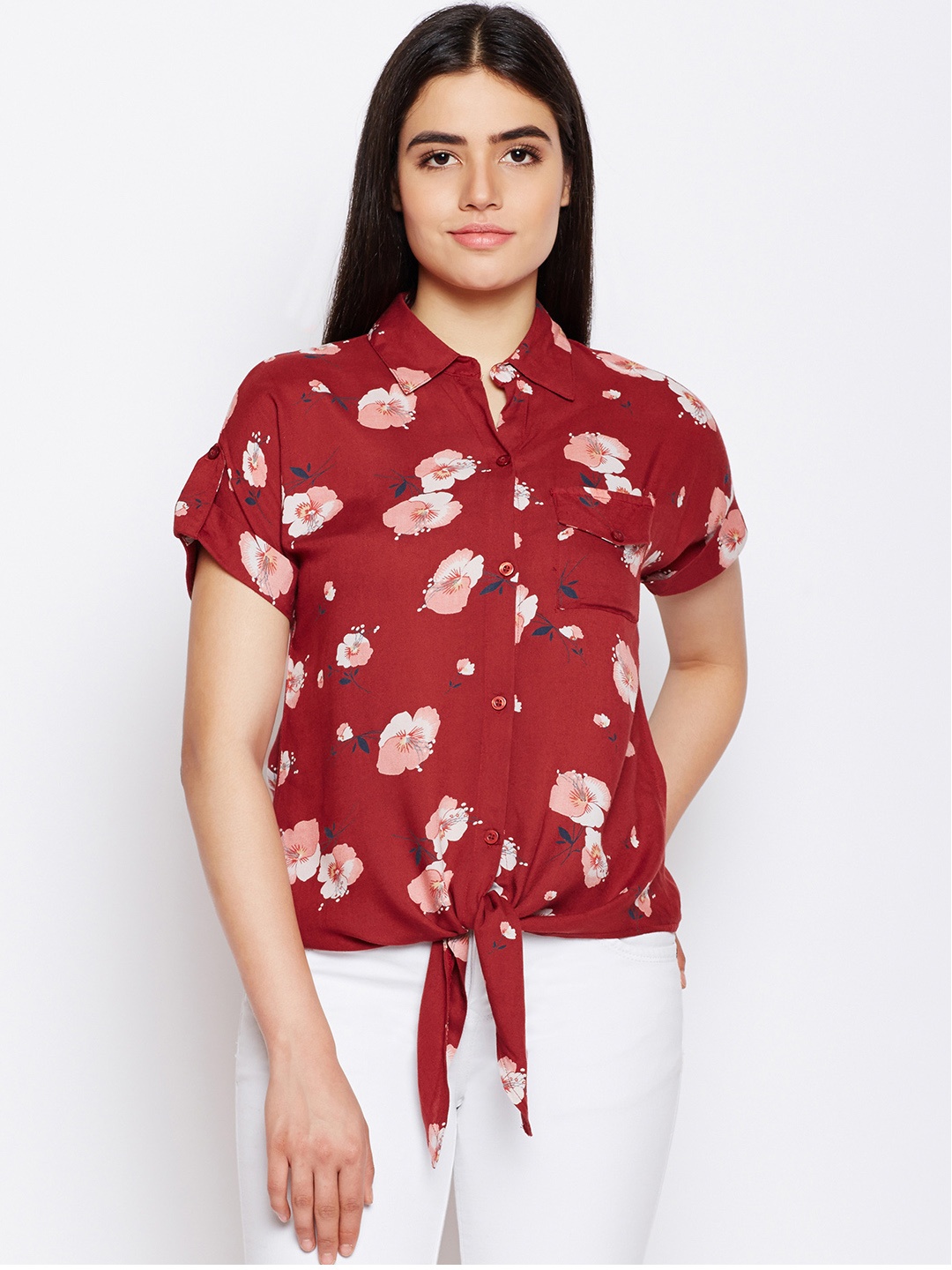 

Oxolloxo Women Red Regular Fit Printed Casual Shirt