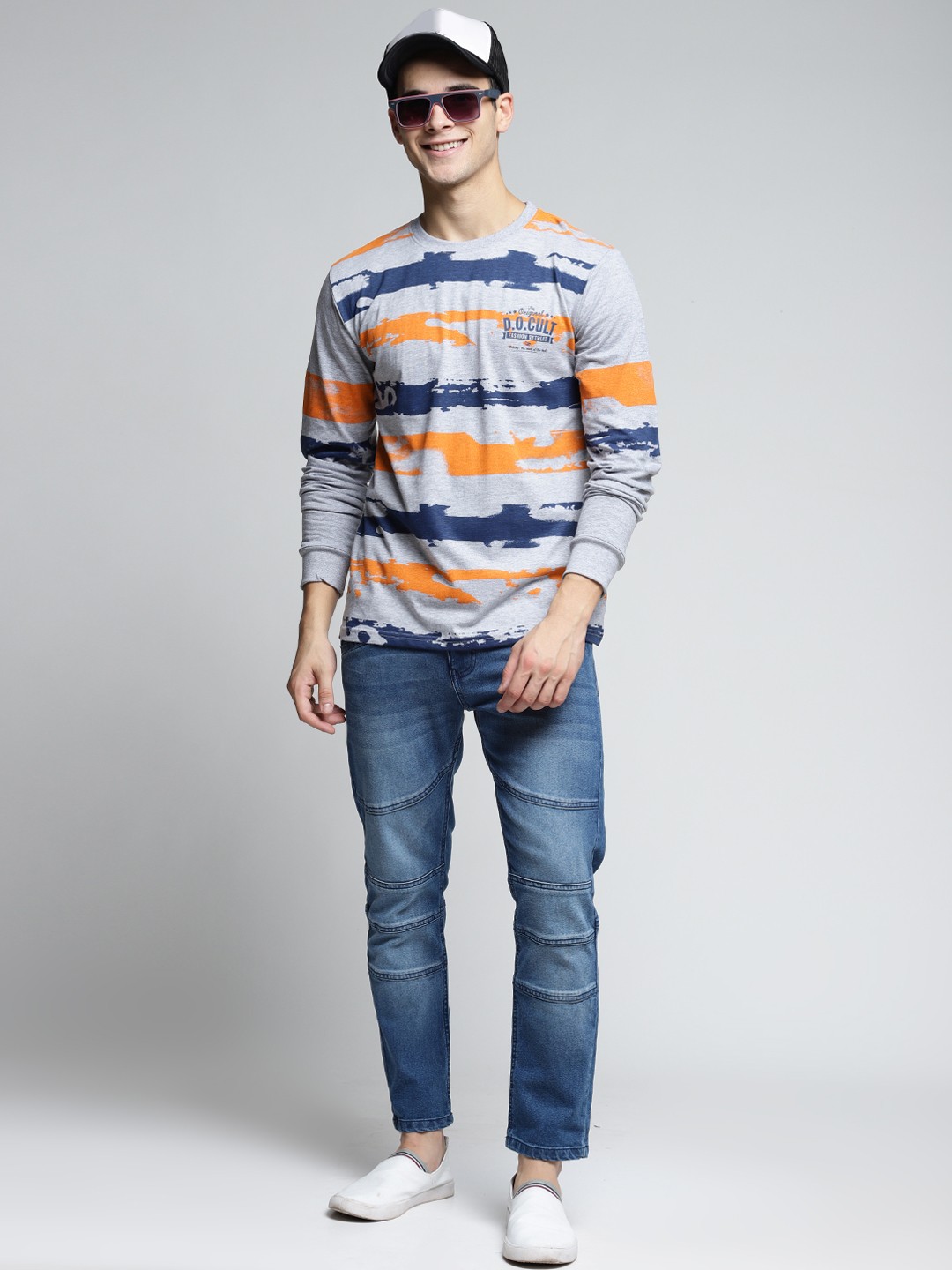 

Difference of Opinion Men Grey Melange Blue Printed Round Neck Pure Cotton T-shirt