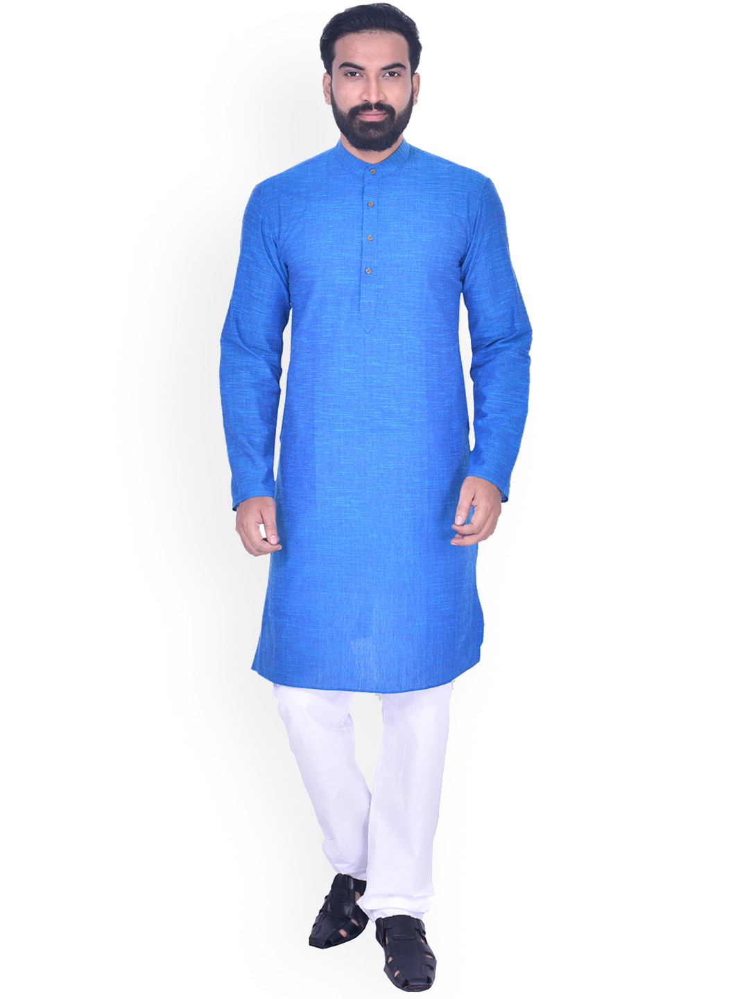 

Manyavar Men Blue Woven Design Straight Kurta