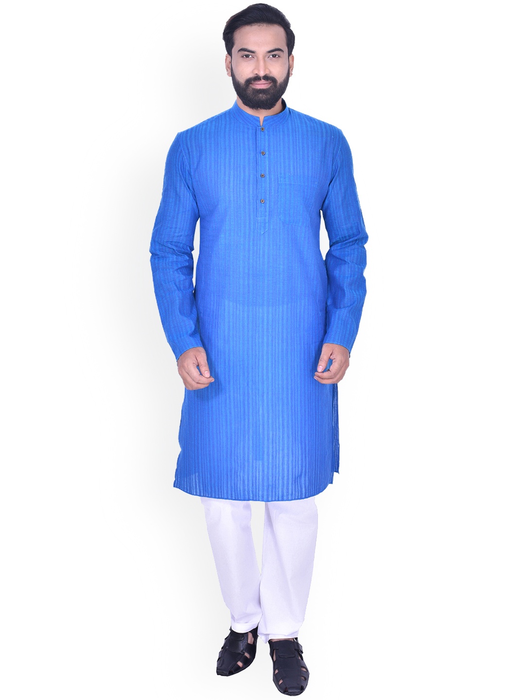 

Manyavar Men Blue Striped Straight Kurta