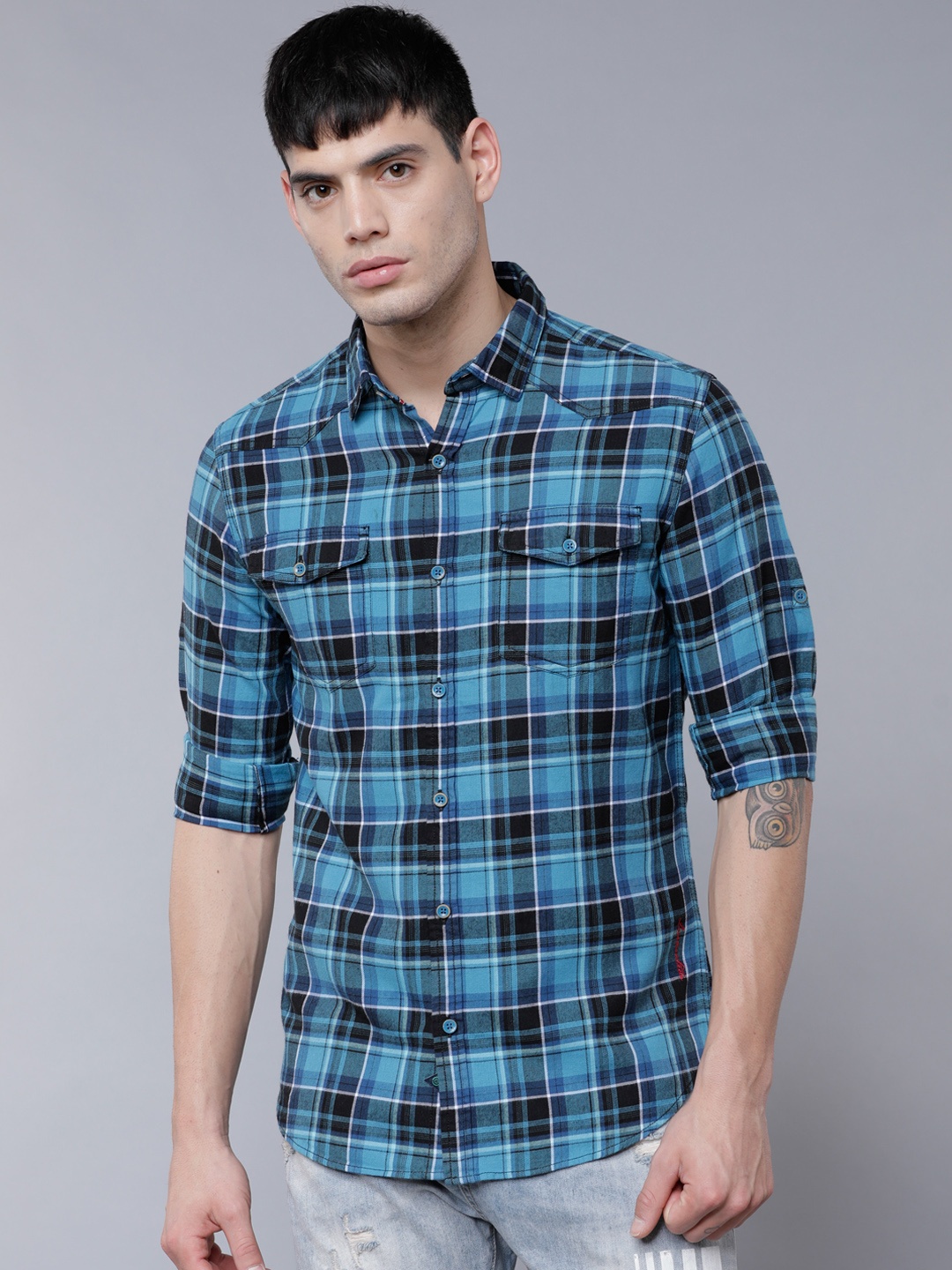 

LOCOMOTIVE Men Blue Slim Fit Checked Casual Shirt