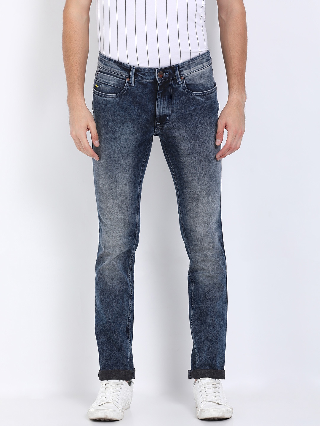

Llak Jeans Men Blue Skinny Fit Mid-Rise Clean Look Stretchable Jeans