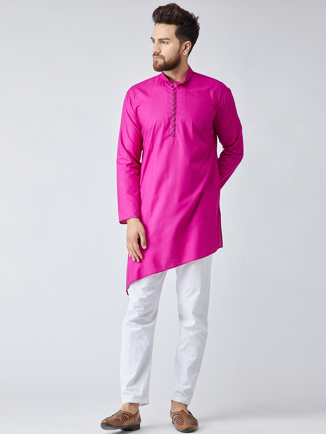 

SOJANYA Men Fuchsia & White Solid Kurta with Pyjamas