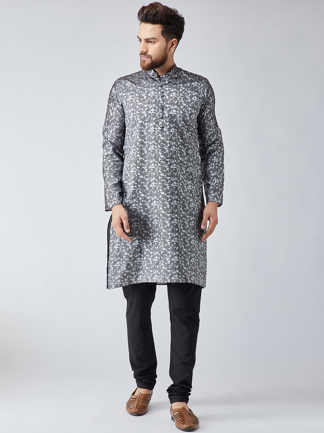 

SOJANYA Men Grey & Black Self Design Kurta with Churidar