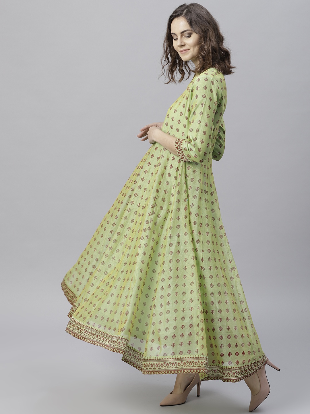 

Varanga Women Green & Red Printed Anarkali Kurta