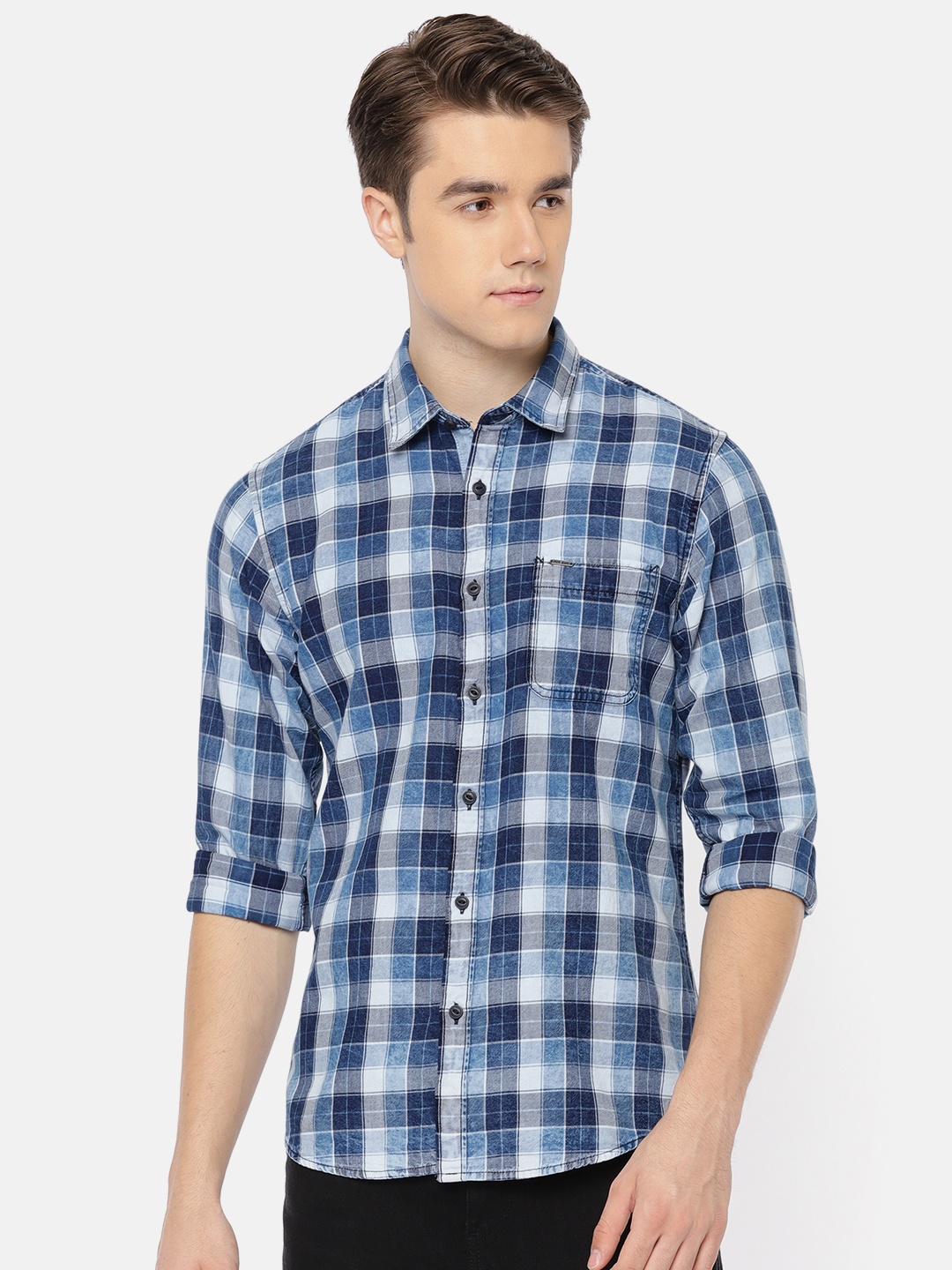 

Pepe Jeans Men Navy Blue & Off White Regular Fit Checked Casual Shirt