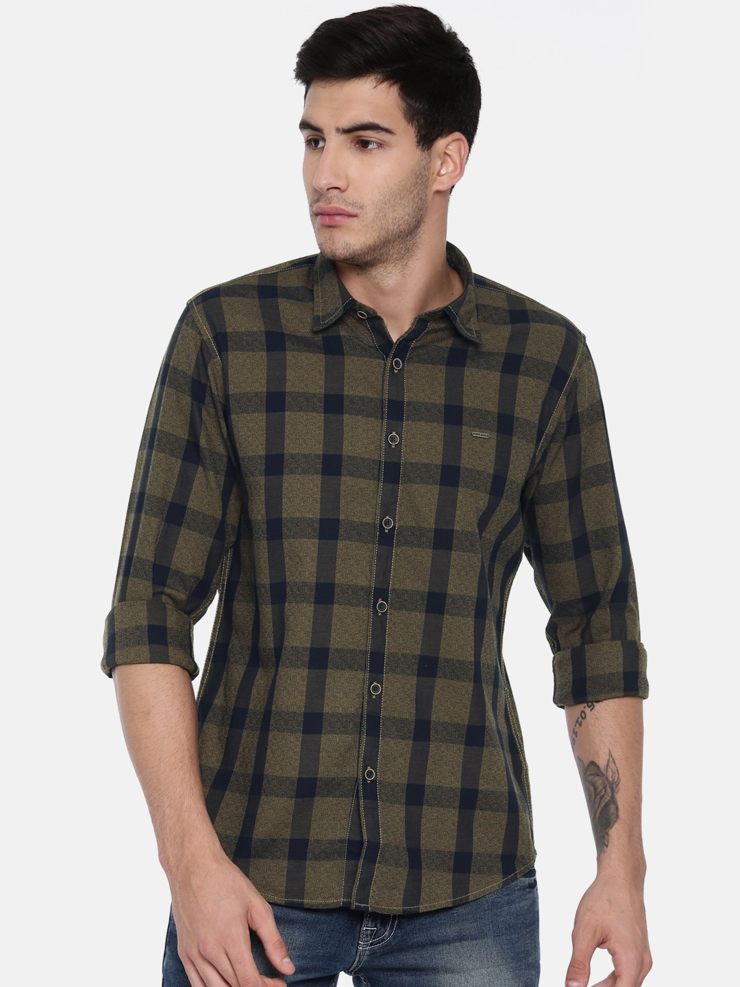 

Pepe Jeans Men Navy Blue & Brown Regular Fit Checked Casual Shirt
