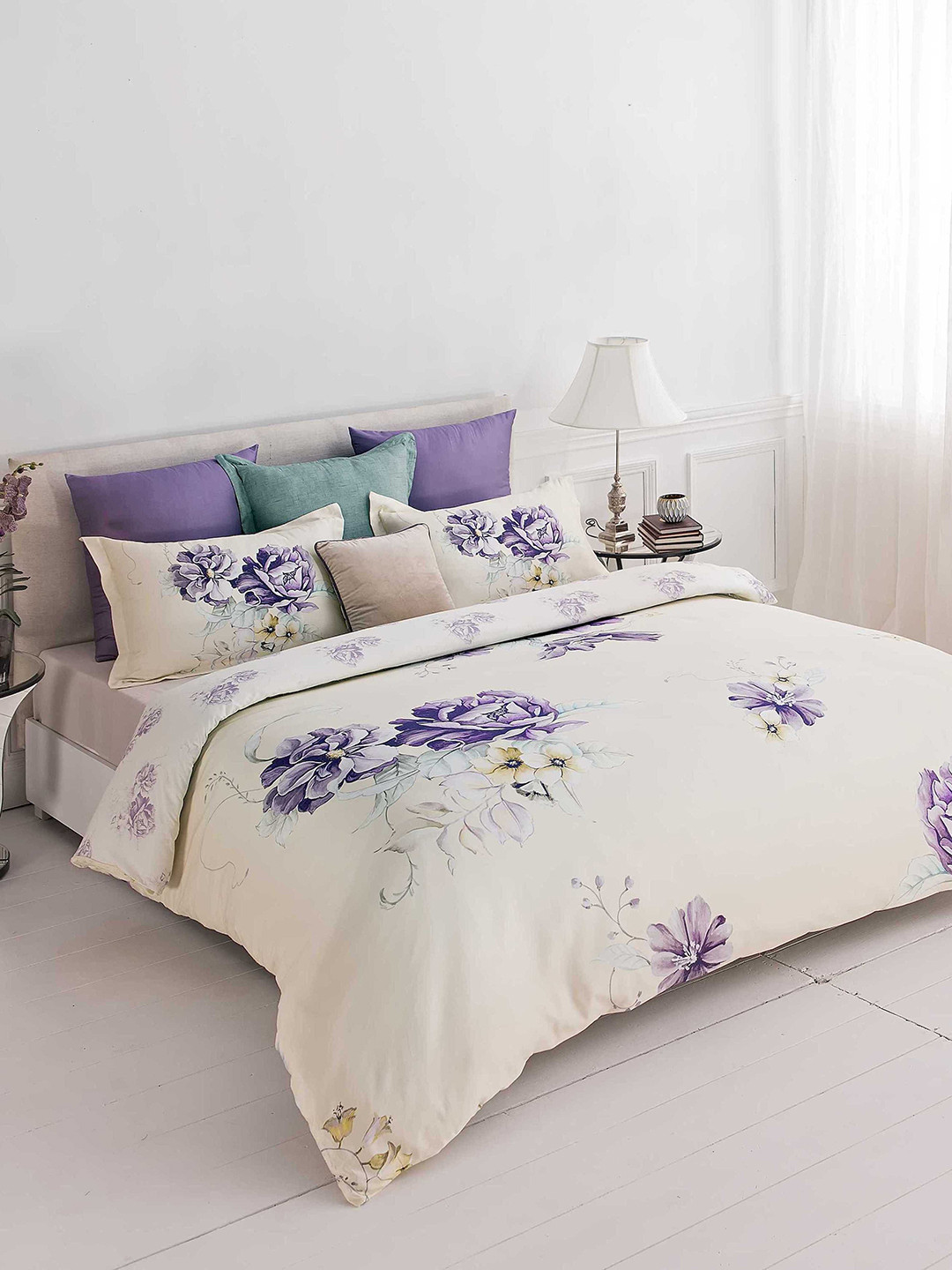

DDecor Purple Floral Flat 300 TC Cotton 1 Double Bedsheet with 2 Pillow Covers