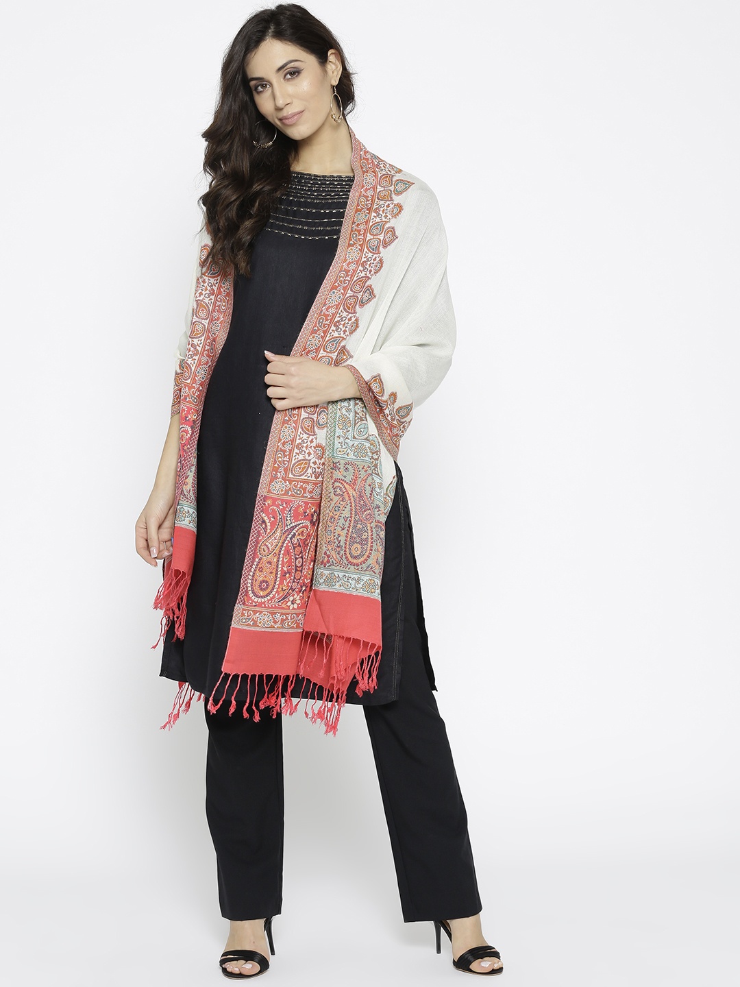 

HK colours of fashion Women Off-White & Coral Pink Woven Design Stole