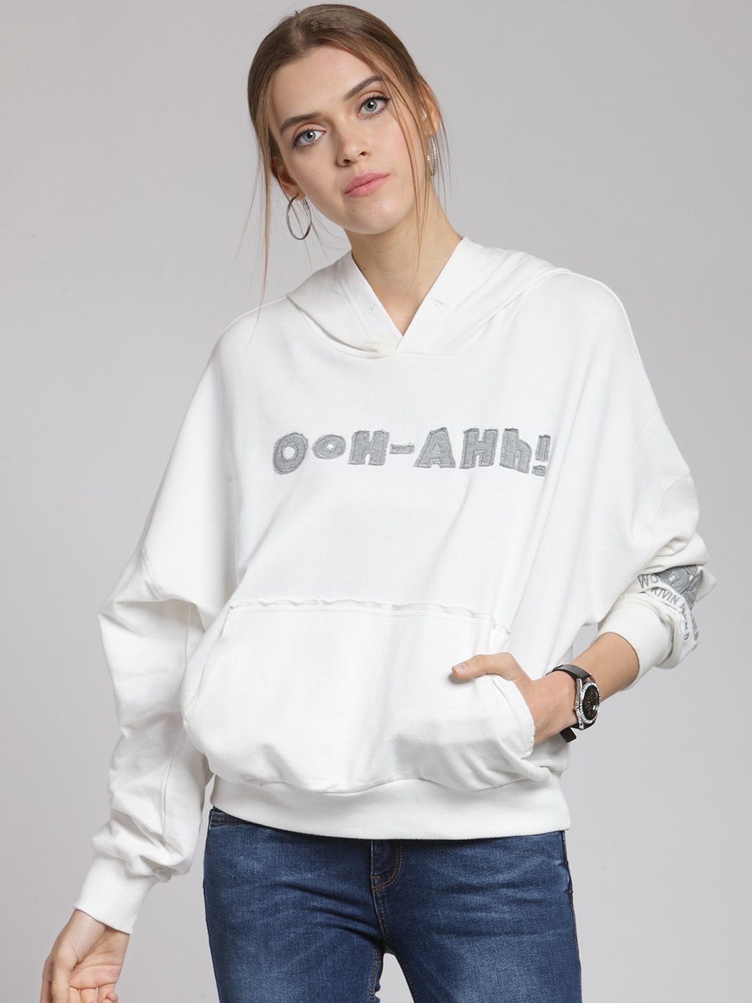 

plusS Women Off-White Solid Hooded Sweatshirt