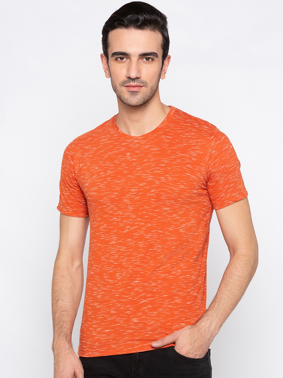 

Globus Men Orange Solid Round Neck T-shirt