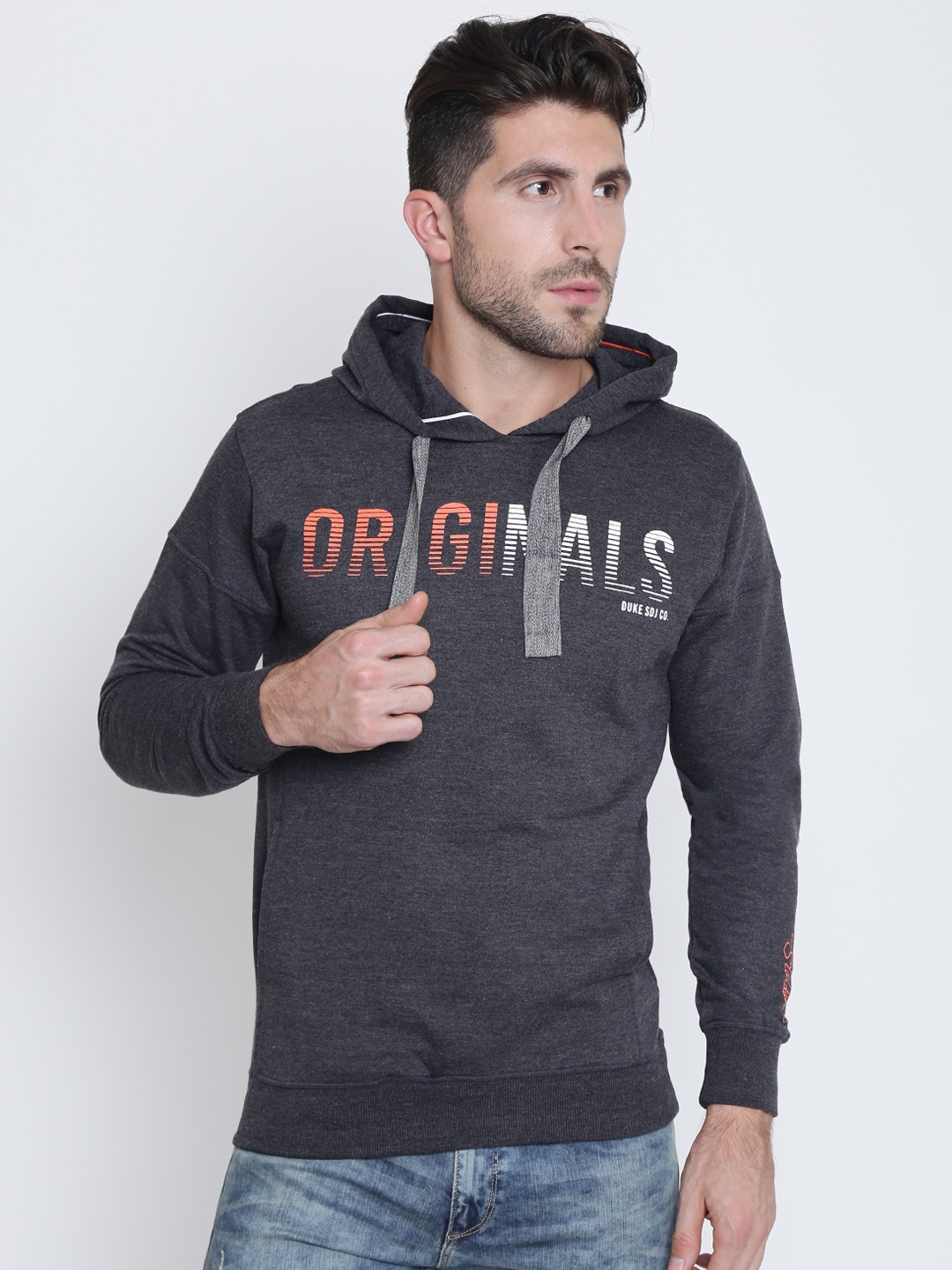 

Duke Stardust Men Charcoal Grey Solid Hooded Sweatshirt