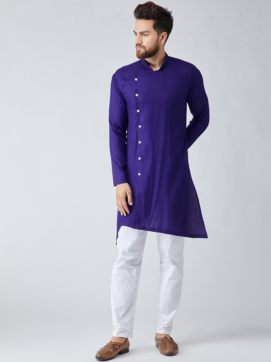 

SOJANYA Men Navy Blue & White Solid Kurta with Pyjamas