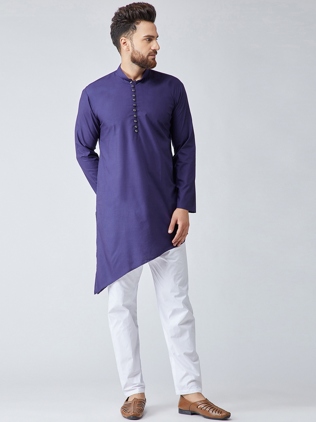 

SOJANYA Men Navy Blue & White Solid Kurta with Pyjamas