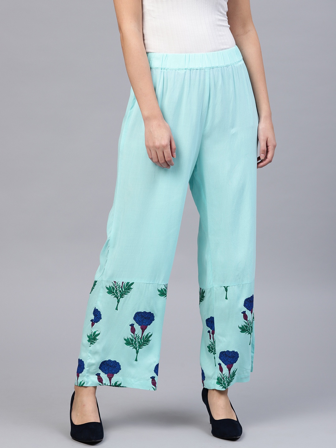 

SASSAFRAS Women Blue Printed Straight Palazzos