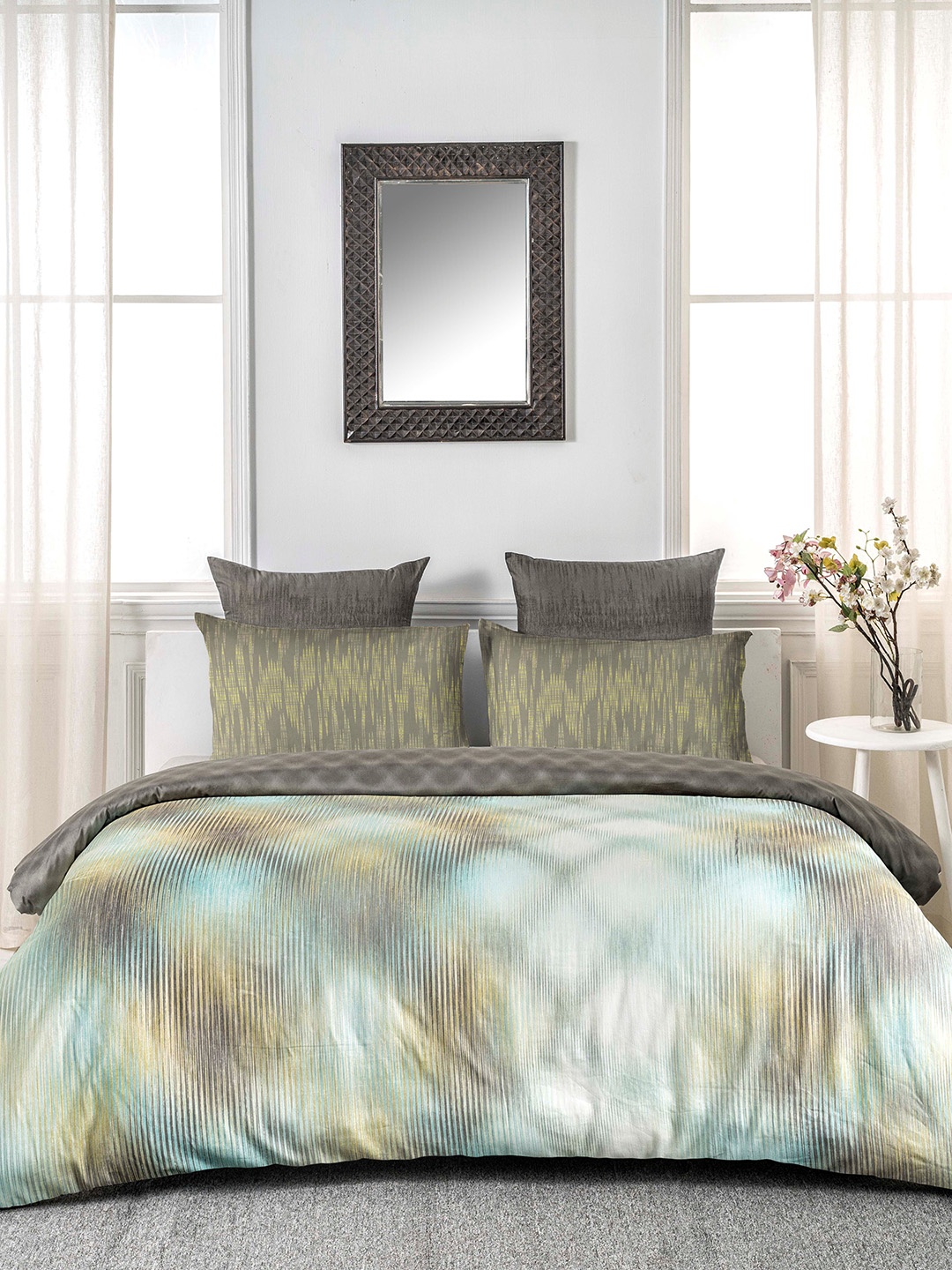 

DDecor Multicoloured 160 TC Printed Bedding Set, Multi